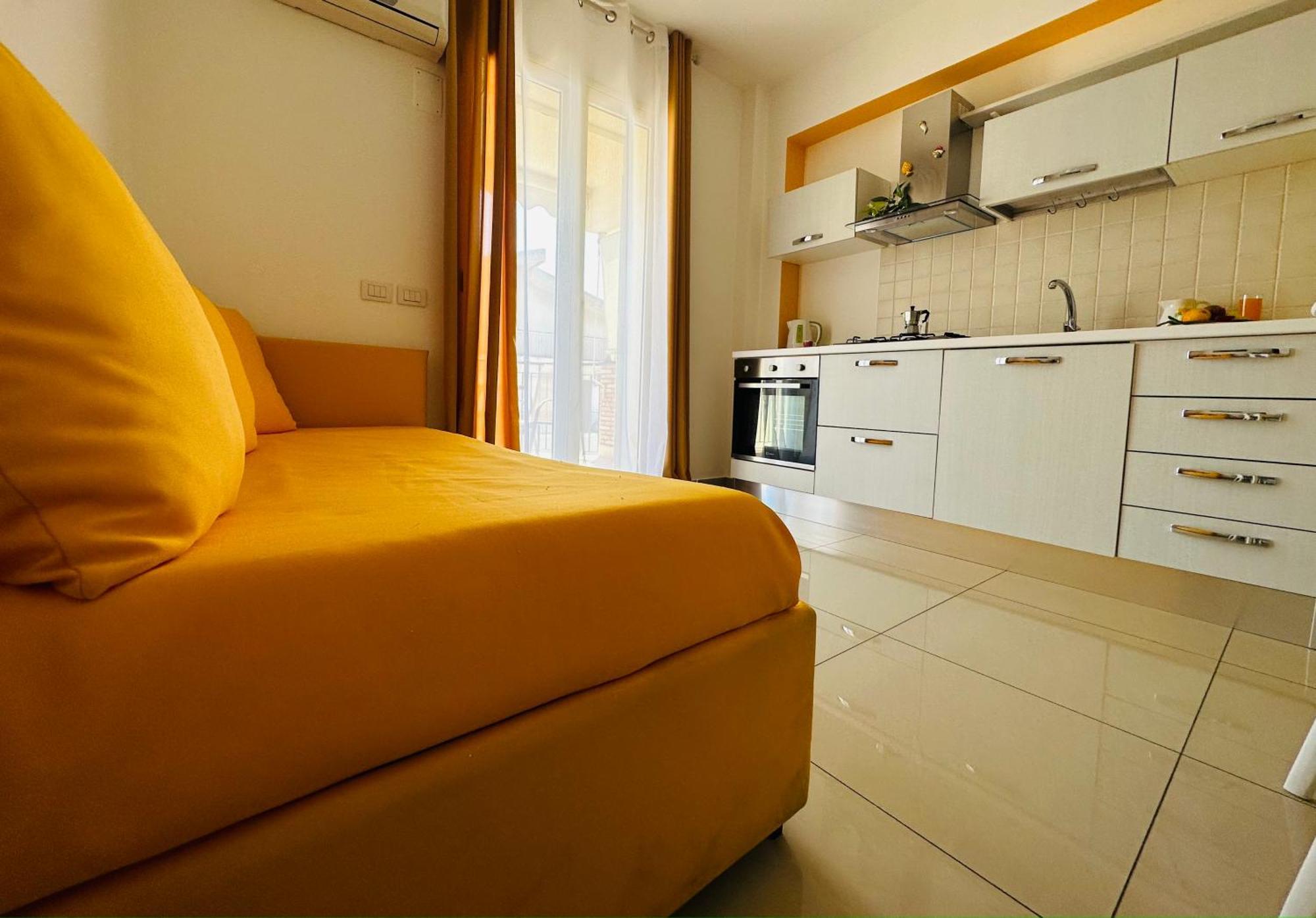 Aparthotel Riviera Ionica Santa Teresa Di Riva Exterior foto