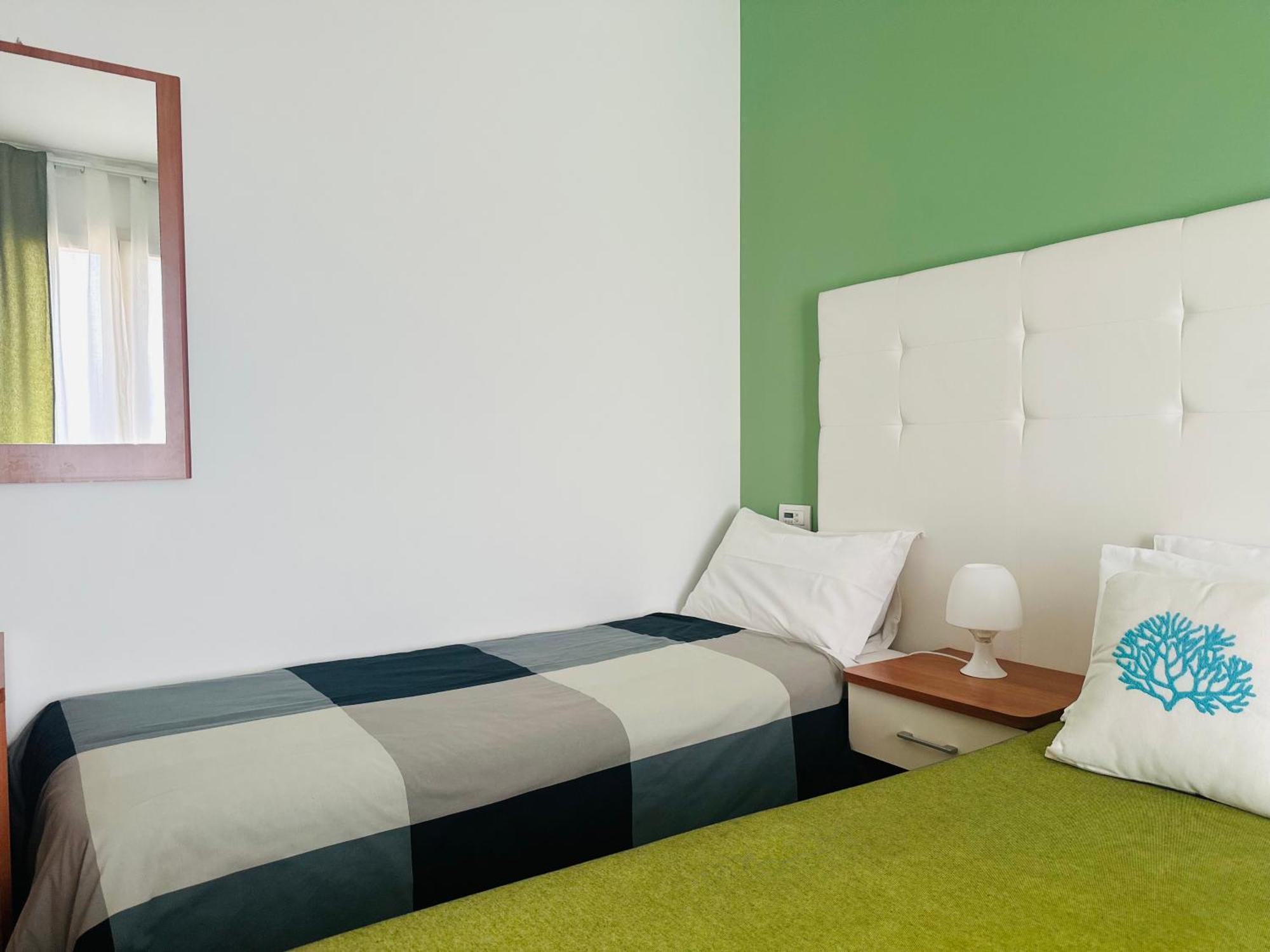Aparthotel Riviera Ionica Santa Teresa Di Riva Exterior foto